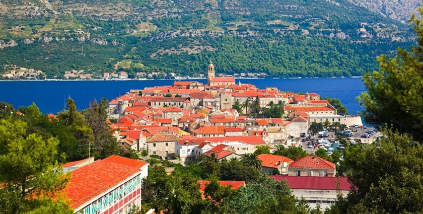 ponudadana, korčula