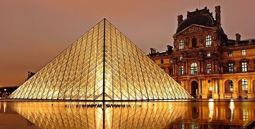 louvre, pariz