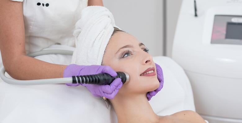 Microneedling lica, vrata ili dekoltea s Dermapen uređajem – ublažite bore, stvorite novi kolagen i pomladite vašu kožu u Dharma Institutu ljepote u za 349 kn!