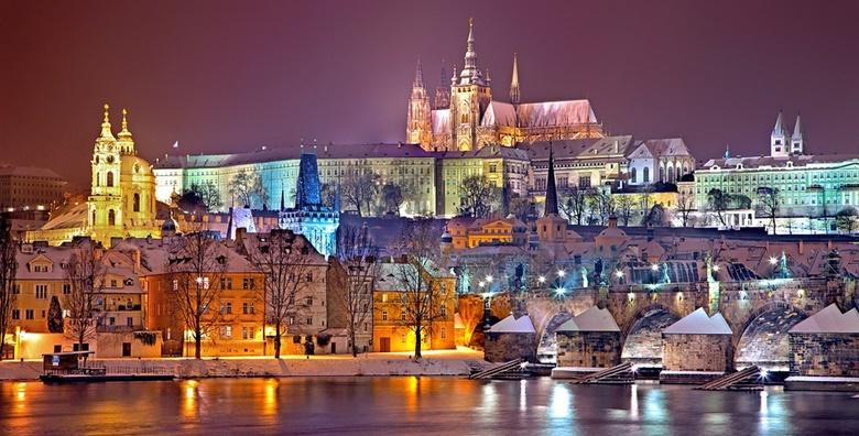 Advent u Pragu i Češkom Krumlovu - 3 dana u hotelu 3* s doručkom za 750 kn!