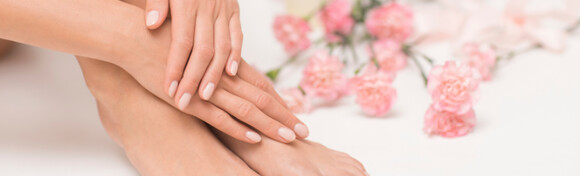 TRAJNI LAK - odaberite najdražu boju za svoje nokte na rukama ili nogama u Beauty salonu Anna