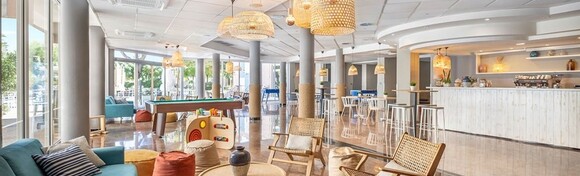 Hotel Sunny Baška by Valamar - ljetni odmor od 3, 5 ili 7 noćenja za 2 ili 3 osobe + GRATIS paket za 1 dijete do 1,99 godina uz korištenje vanjskog i unutarnjeg bazena