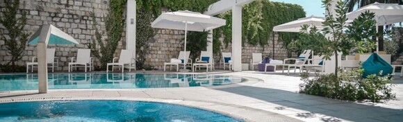 TOP TERMINI! Ljetovanje u Hotelu International 3*, Rab - 2, 3, 5 ili 7 noći s polupansionom za dvoje + GRATIS paket za 1 dijete do 5,99 godina uz korištenje bazena, whirpoola i sauna
