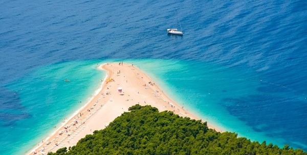 Bol, Brač - 7 dana za 2, 4 ili 5 osoba u Apartmanima***