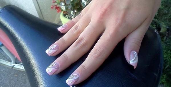 Nokti - ugradnja i geliranje s nail artom i ukrasima