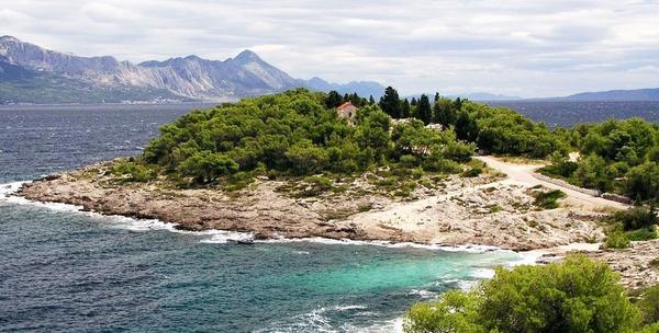 Bol, Brač - 7 dana za do 3 osobe u Apartmanima***