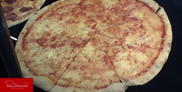 Pizza na špici - dvije velike pizze po izboru