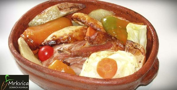 Teletina s krumpirom i povrćem ispod peke ili lignje u ćupu ispod peke za 1 osobu već od 49kn!