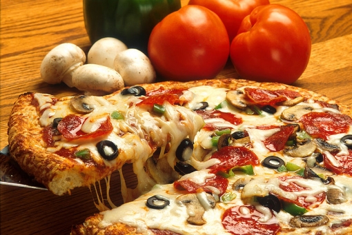 Dvije velike pizze za samo 30 kn - uživajte u svjetski poznatom, omiljenom talijanskom specijalitetu u samom centru grada