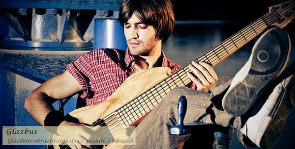 Gitara, ukulele, violina ili tambura - individualni tečaj