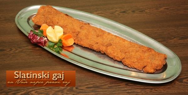 Zagrebački odrezak od pola metra za 2 osobe u bistrou Slatinski gaj za samo 35kn!