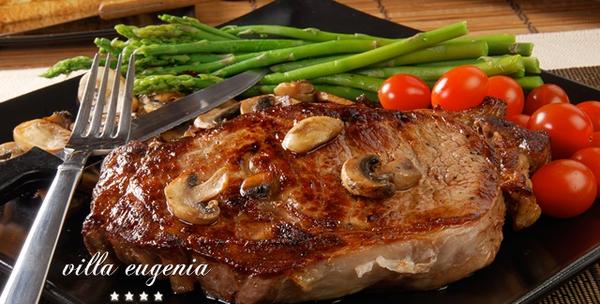 Ramstek sa pršutom i šparogama ili pastrva s povrćem uz predjelo i desert za dvoje u Lovranu