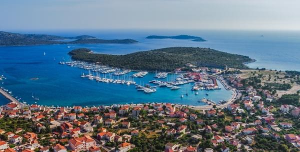 Rogoznica – 4 dana za 2 do 4 osobe u Apartmanu Rogoznica*** do 30.6. za 749kn!