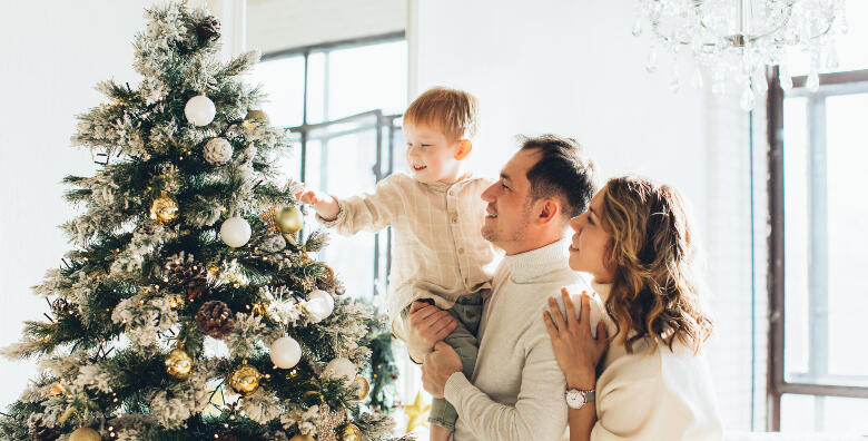 Božićna smreka do 3 metra visine – uživajte u božićnoj čaroliji uz neodoljiv miris prirodnog drvca za 99 kn!