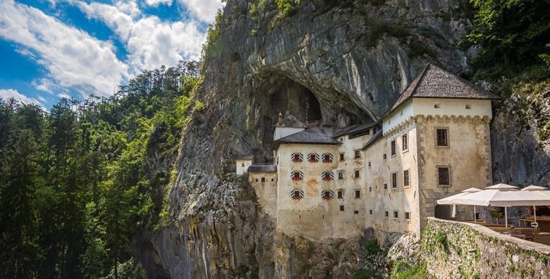 Postojnska jama i Predjamski dvorac - izlet s prijevozom za 165 kn!