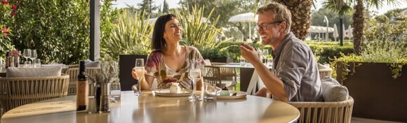 POSEBNA PONUDA! Novigrad - 4 noćenja s polupansionom za 2 odraslih u Aminess Vival Maestral Hotelu 4*
