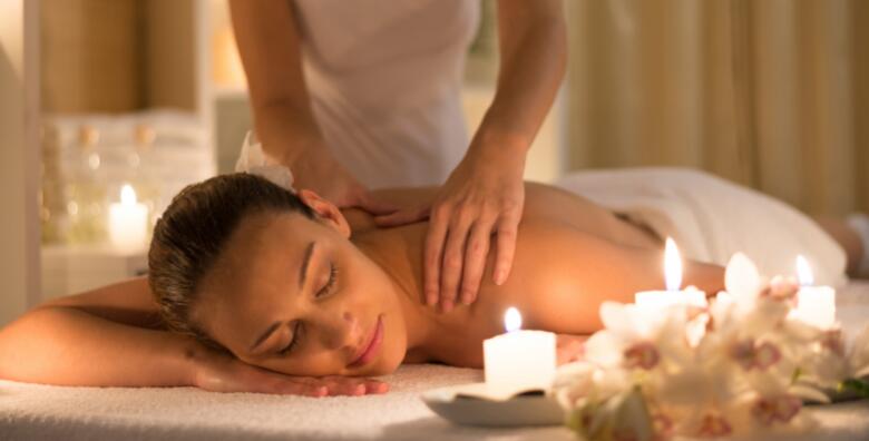 Prepustite se opuštajućoj parcijalnoj masaži leđa ili detoksifikacijskim učincima aromamasaže tijela u Salonu ljepote Lunula