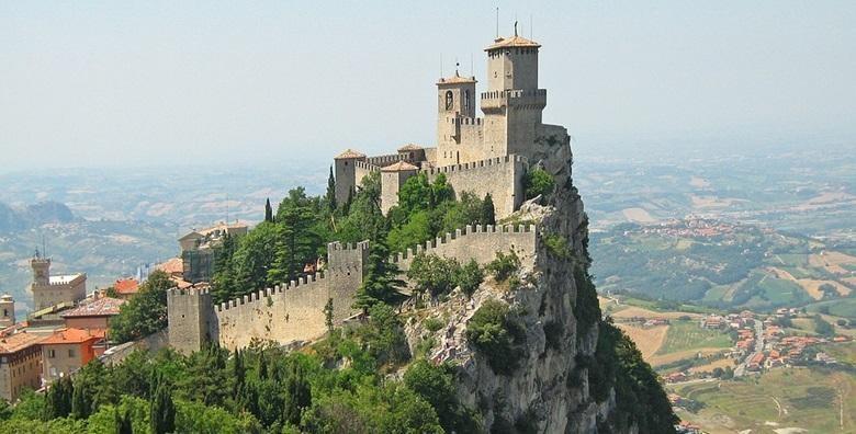 Ponuda dana: Italija i San Marino - posjetite jednu od najmanjih i najstarijih država na svijetu uz posjet Riminiju, Ferrari i Ravenni za 599 kn! (Integral putovanjaID kod: HR-AB-01-1-18661)