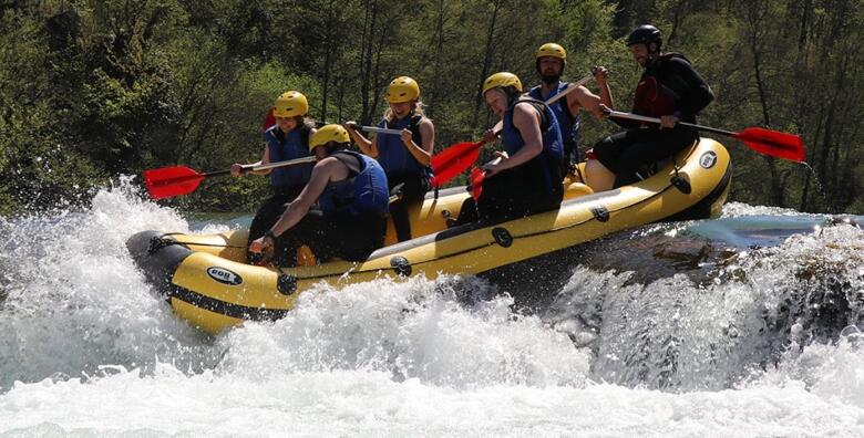 RAFTING NA MREŽNICI - doživi navalu čistog adrenalina u nezaboravnom spustu rijekom uz uključenu opremu i skipera s iskustvom za 179 kn!