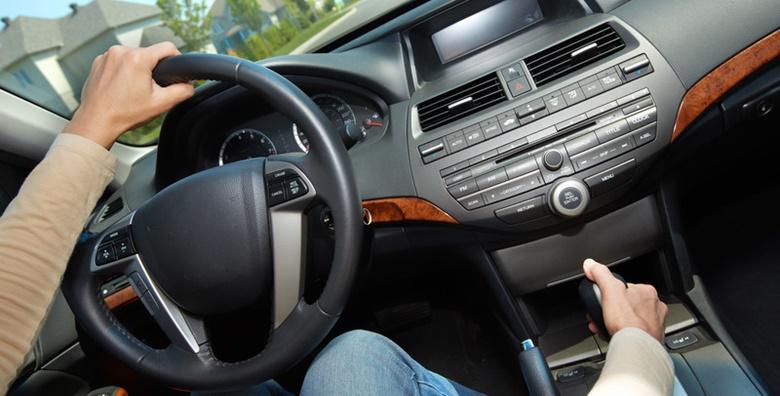 Kompletno kemijsko čišćenje unutrašnjosti automobila