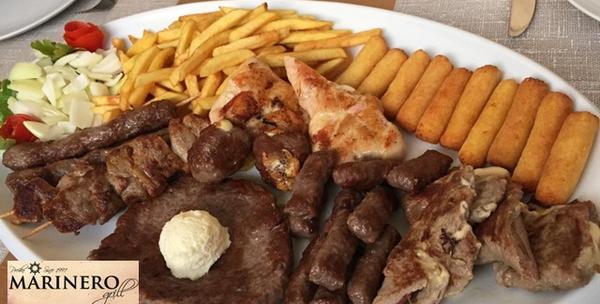 Mesni uštipci, ćevapi, kotleti, ražnjići, šampinjoni, pommes, lepinja i luk za dvoje kultnom Marinero Grillu za 69kn!