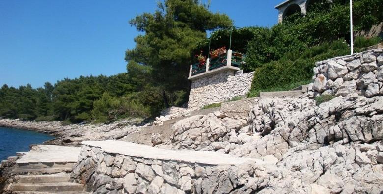 [KORČULA] Blato – 6 ili 8 dana za 4 osobe u Apartmanima*** od 1.837 kn!