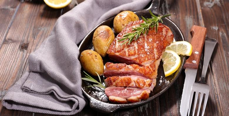 [STARA VODENICA] Patka s mlincima, hrskavi pečeni odojak s krumpirom, juha, salata, desert po izboru i aperitiv za 195 kn!