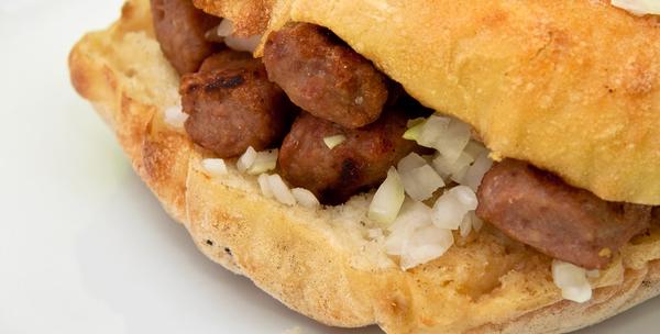 Ćevapi - 2 velike porcije uz lepinju i luk