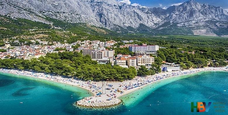 Baška Voda - 1 ili 2 noćenja s polupansionom, korištenjem bazena, fitnessa i sauna od 519 kn!