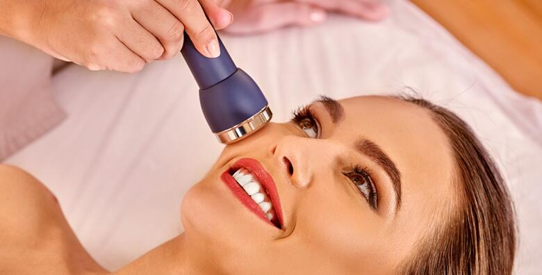 Čišćenje lica ultrazvučnom špatulom ili radiofrekvencija lica u Perfect Body centru od 99 kn!