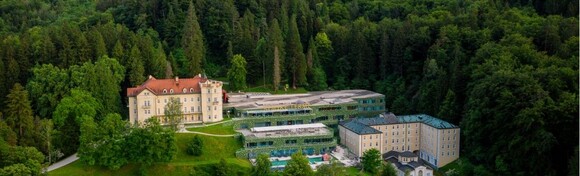 RIMSKE TERME - 2 noćenja s polupansionom za dvoje u ADULTS ONLY Hotelu Sofijin dvor 4* Superior uz kupanje u termalnim bazenima, korištenje sauna i fitnessa