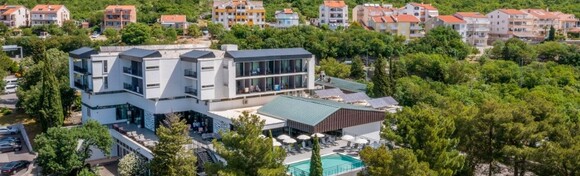 Cijela sezona u Crikvenici, Hotel Ad Turres 3* - 2, 3 ili 5 noćenja s polupansionom za 2 odrasle osobe i 1 dijete ili 3. odrasla osoba
