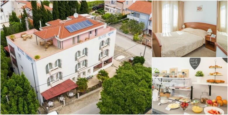 Biograd 3*, CIJELA SEZONA - 2 noćenja s polupansionom za dvoje od 930 kn!
