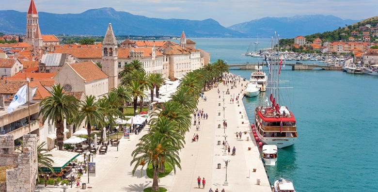 [TROGIR] 3, 4 ili 5 dana s doručkom za 2 ili 3 osobe u Aparthotelu*** od 599 kn!