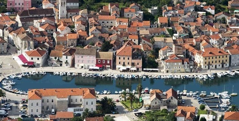 Stari Grad*** na Hvaru - 3, 4 ili 6 dana za 4 osobe