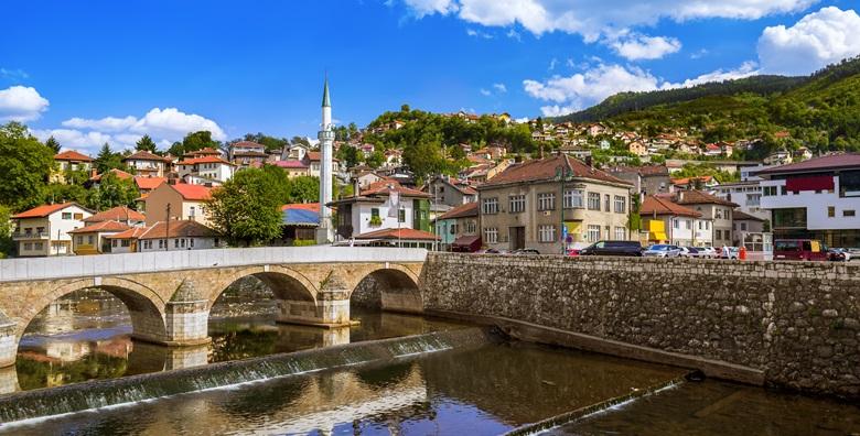 Sarajevo**** - 2 dana s doručkom u hotelu i prijevozom