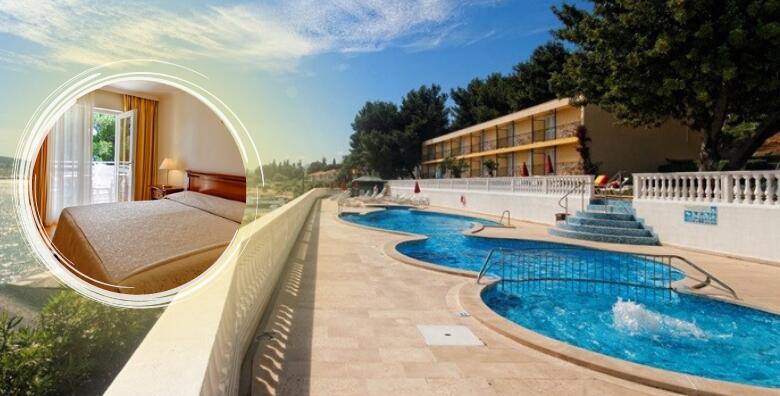 Ponuda dana: Trogir, Hotel Jadran 3* - 3, 5 ili 7 noćenja ALL INCLUSIVE za 2 osobe + gratis paket za 1 dijete do 7,99 godina uz korištenje vanjskog bazena već od 3.099 kn! (Hotel Jadran 3*)