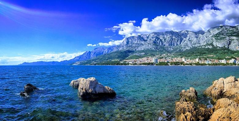 Omiš, Ruskamen - 2 noćenja za 2 do 5 osoba u apartmanu*** tik do plaže već od 499 kn!
