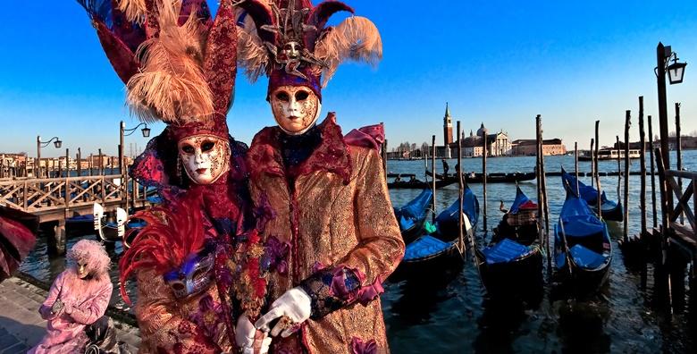 Karneval u Veneciji - posjetite plutajući grad skriven ispod najljepših i najšarenijih maski i doživite zabavnu talijansku tradiciju za 210 kn!