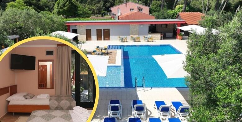 Ponuda dana: Biograd na Moru - 3, 4 ili 5 noći s polupansionom za 2 osobe uz korištenje vanjskog bazena u Mediteranskom selu San Antonio 3* (Mediteransko selo San Antonio***)