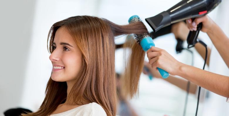 Obnovite svoju kosu šišanjem, višebojnim parcijalnim pramenovima, frizurom, preljevom + GRATIS MASKOM u salonu Noa