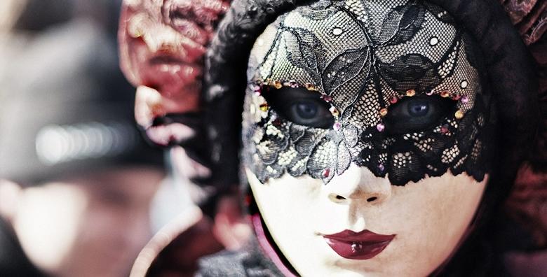 Doživite Karneval u Veneciji - uživajte u šarenilu i zaplešite pod maskama za 550 kn!