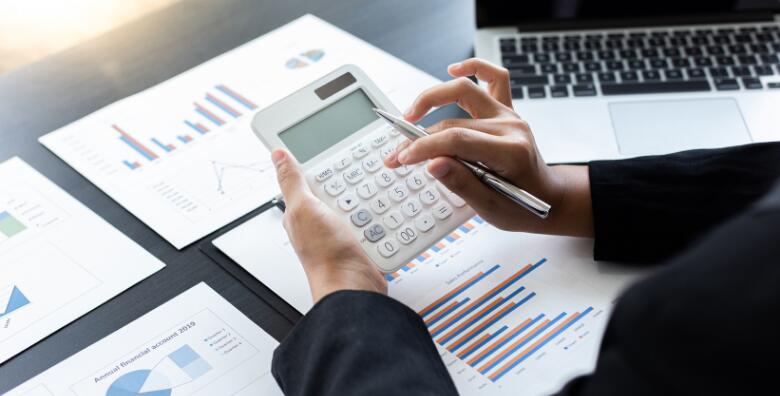 Pripremite se za izazove knjigovodstva i ovladajte potrebnim znanjem uz intenzivni tečaj osnova poslovanja i samostalnog vođenja knjigovodstva