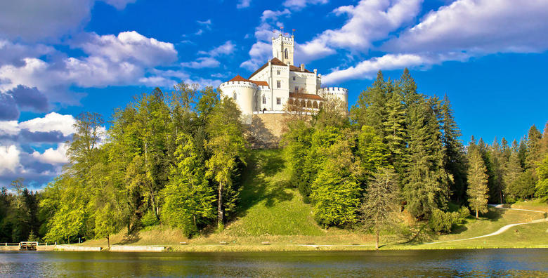 [HOTEL TRAKOŠĆAN 4*] Odmor tik do bajkovitog dvorca! 2 noćenja za dvoje uz polupansion, korištenje bazena, panoramske saune i whirlpoola za 1.099 kn!