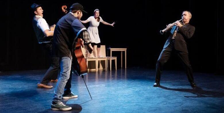 PREDSTAVA BIJEG U DELANEC – glazbena triler komedija o Josipu, koji se dan prije svog vjenčanja zamjeri opasnom poduzetniku! Politička satira o zavrzlami koju ćete obožavati