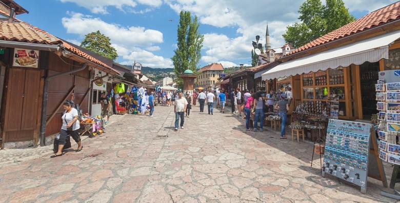 Ponuda dana: Ove se godine za Prvi maj počastite ćevapima i uživajte u pravoj turskoj kavi u Sarajevu te posjetite kulturno središte Hercegovine Mostar za 719 kn! (Darojković travel ID kod: HR-AB-01-080530750)