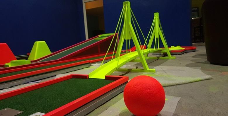 Minigolf - 2h najma terena za do 4 osobe za 99 kn!