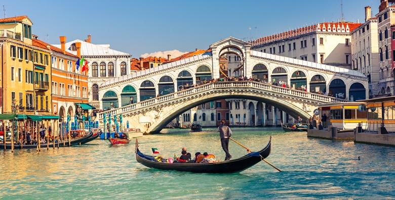 Venecija, Murano, Burano - cjelodnevni izlet s prijevozom za 220 kn!