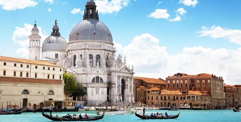 [VENECIJA I OTOCI LAGUNE] Posjetite plutajući grad koji oduševljava sve turiste i razgledajte simpatične otoke Torcello, Burano i Murano za 459 kn!
