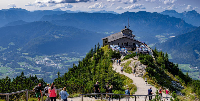 Ponuda dana: ORLOVO GNIJEZDO Posjetite poznato povijesno utočište i Kraljevsko jezero uz pogled na prekrasne austrijske i njemačke Alpe koji oduzima dah! (Smart TravelID kod: HR-AB-01-070116312)